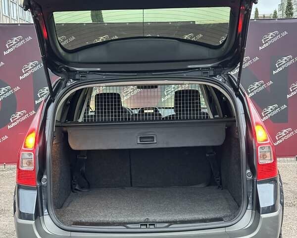 Серый Рено Меган, объемом двигателя 1.87 л и пробегом 243 тыс. км за 5800 $, фото 10 на Automoto.ua