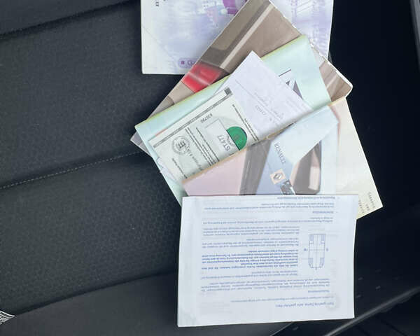 Серый Рено Меган, объемом двигателя 1.6 л и пробегом 196 тыс. км за 5500 $, фото 33 на Automoto.ua