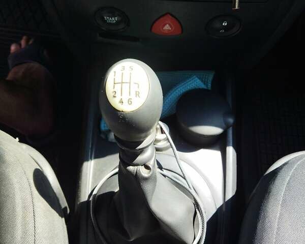 Серый Рено Меган, объемом двигателя 1.87 л и пробегом 214 тыс. км за 4350 $, фото 11 на Automoto.ua