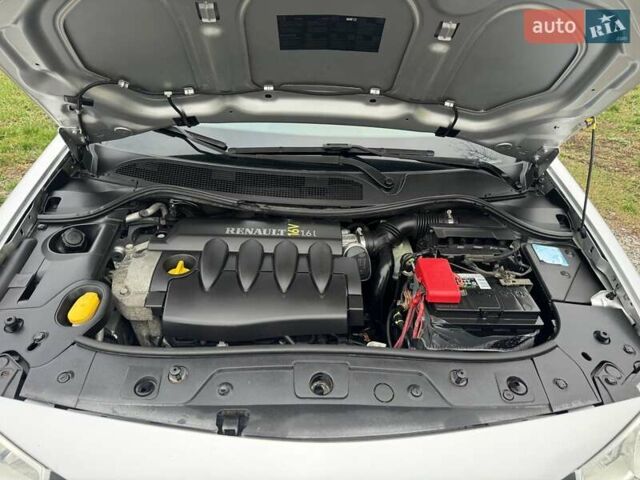 Сірий Рено Меган, об'ємом двигуна 1.6 л та пробігом 216 тис. км за 5400 $, фото 10 на Automoto.ua
