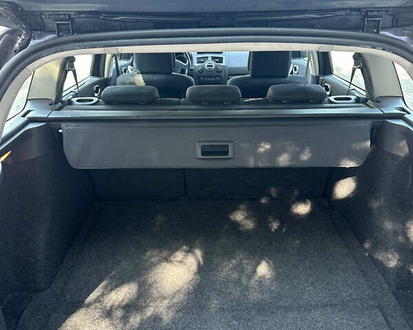 Серый Рено Меган, объемом двигателя 1.6 л и пробегом 235 тыс. км за 5200 $, фото 23 на Automoto.ua