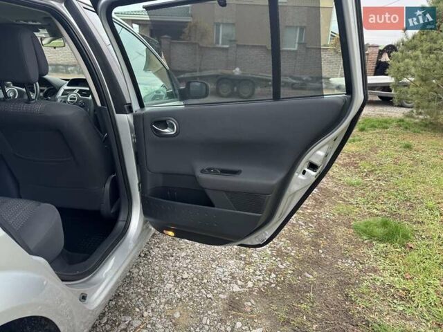 Сірий Рено Меган, об'ємом двигуна 1.6 л та пробігом 216 тис. км за 5400 $, фото 27 на Automoto.ua