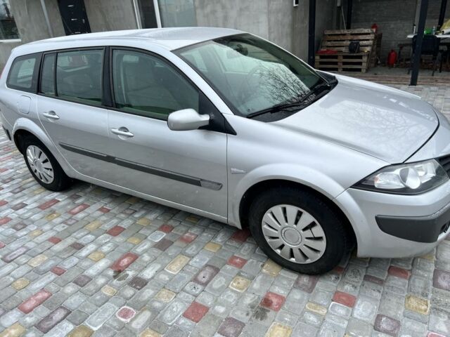 Сірий Рено Меган, об'ємом двигуна 1.6 л та пробігом 240 тис. км за 4000 $, фото 1 на Automoto.ua
