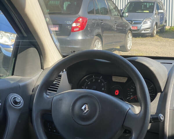 Сірий Рено Меган, об'ємом двигуна 1.6 л та пробігом 163 тис. км за 5450 $, фото 11 на Automoto.ua