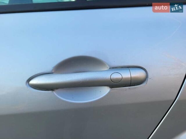 Серый Рено Меган, объемом двигателя 1.6 л и пробегом 182 тыс. км за 5700 $, фото 50 на Automoto.ua