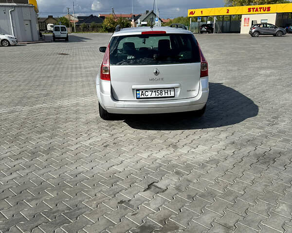 Сірий Рено Меган, об'ємом двигуна 1.9 л та пробігом 289 тис. км за 4100 $, фото 4 на Automoto.ua