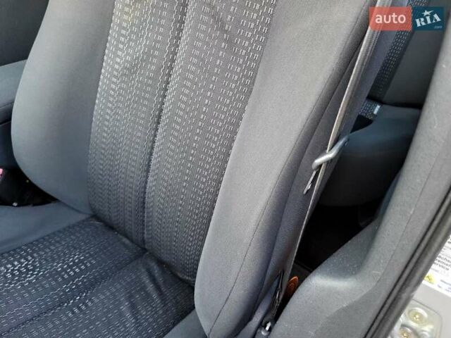 Серый Рено Меган, объемом двигателя 1.6 л и пробегом 182 тыс. км за 5700 $, фото 71 на Automoto.ua