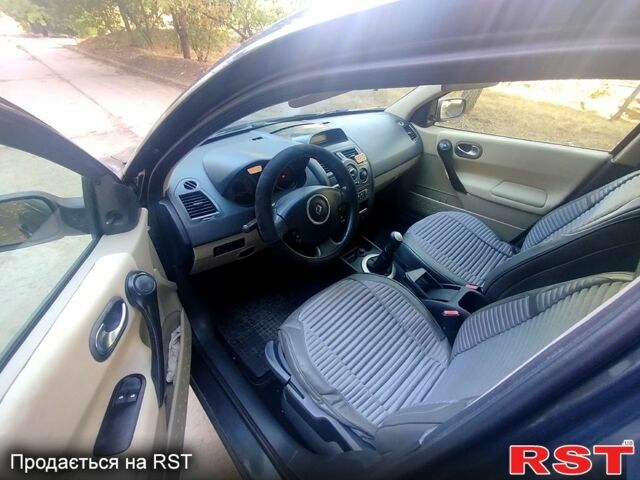 Сірий Рено Меган, об'ємом двигуна 1.5 л та пробігом 272 тис. км за 4500 $, фото 1 на Automoto.ua