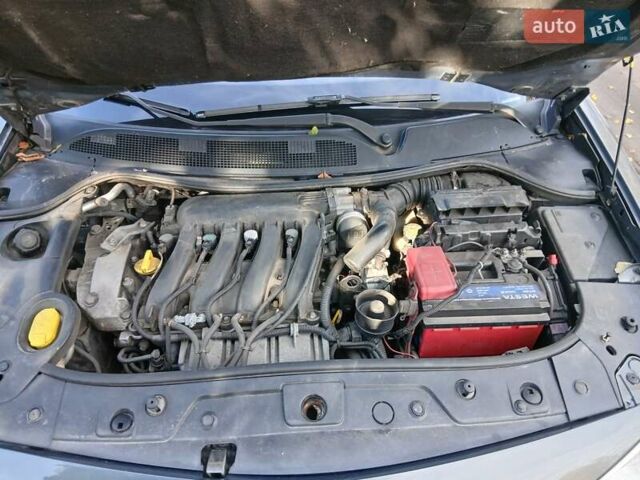 Рено Меган 2006 в Конотопе на Automoto.ua Серый Рено Меган, объемом двигателя 2 л и пробегом 219 тыс. км за 5600 $, фото 25 на Automoto.ua
