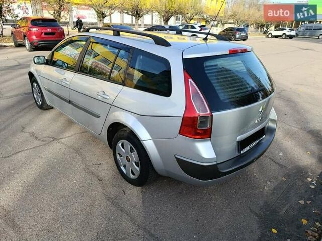 Серый Рено Меган, объемом двигателя 1.6 л и пробегом 210 тыс. км за 4650 $, фото 12 на Automoto.ua