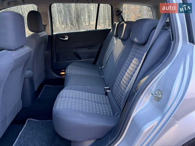 Серый Рено Меган, объемом двигателя 1.6 л и пробегом 248 тыс. км за 4900 $, фото 7 на Automoto.ua