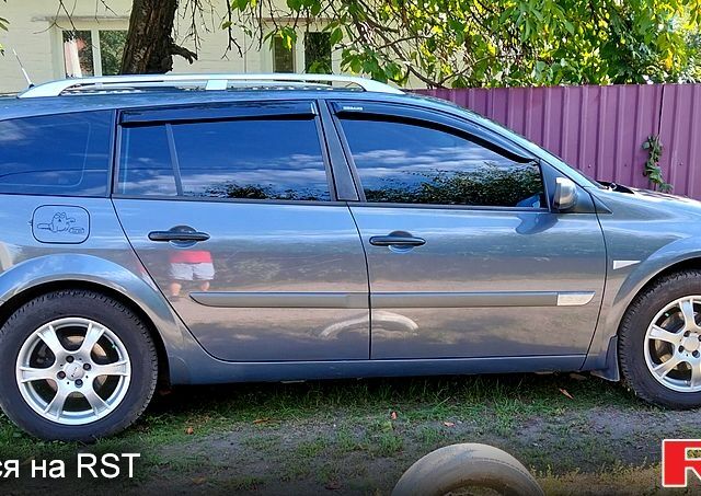 Серый Рено Меган, объемом двигателя 1.6 л и пробегом 0 тыс. км за 4999 $, фото 4 на Automoto.ua