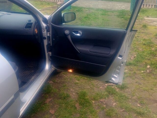 Сірий Рено Меган, об'ємом двигуна 1.6 л та пробігом 199 тис. км за 4900 $, фото 6 на Automoto.ua