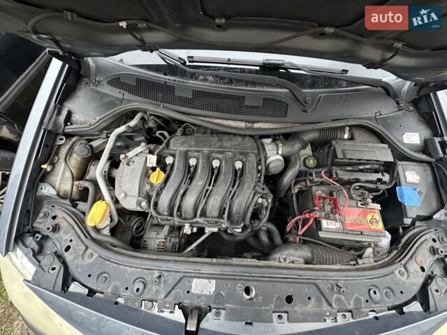 Сірий Рено Меган, об'ємом двигуна 1.6 л та пробігом 250 тис. км за 4600 $, фото 1 на Automoto.ua