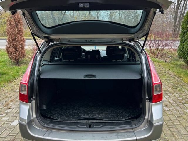 Сірий Рено Меган, об'ємом двигуна 1.6 л та пробігом 260 тис. км за 5250 $, фото 15 на Automoto.ua