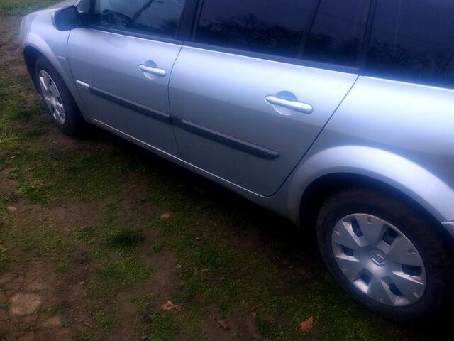 Сірий Рено Меган, об'ємом двигуна 1.6 л та пробігом 199 тис. км за 4900 $, фото 9 на Automoto.ua