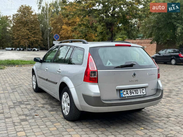 Серый Рено Меган, объемом двигателя 1.59 л и пробегом 240 тыс. км за 4300 $, фото 8 на Automoto.ua