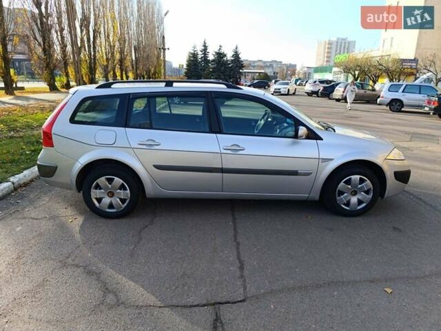 Серый Рено Меган, объемом двигателя 1.6 л и пробегом 210 тыс. км за 4650 $, фото 6 на Automoto.ua