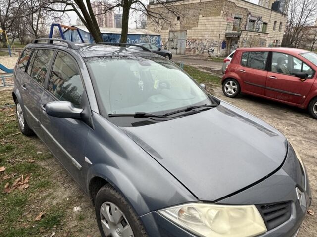 Сірий Рено Меган, об'ємом двигуна 1.6 л та пробігом 250 тис. км за 4600 $, фото 3 на Automoto.ua