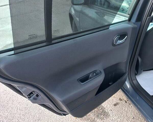 Сірий Рено Меган, об'ємом двигуна 1.6 л та пробігом 107 тис. км за 6999 $, фото 27 на Automoto.ua