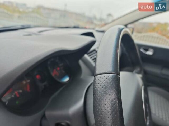 Серый Рено Меган, объемом двигателя 1.6 л и пробегом 190 тыс. км за 5550 $, фото 21 на Automoto.ua