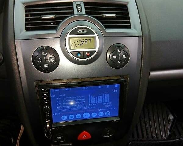 Серый Рено Меган, объемом двигателя 1.6 л и пробегом 280 тыс. км за 5000 $, фото 8 на Automoto.ua