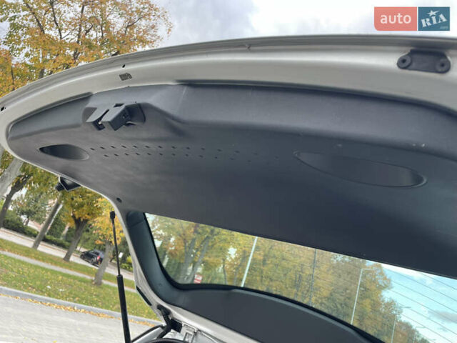 Серый Рено Меган, объемом двигателя 1.6 л и пробегом 196 тыс. км за 5500 $, фото 24 на Automoto.ua