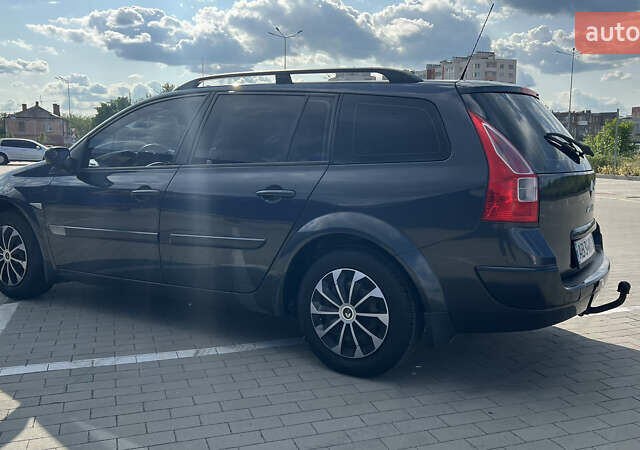 Серый Рено Меган, объемом двигателя 1.6 л и пробегом 229 тыс. км за 4999 $, фото 3 на Automoto.ua