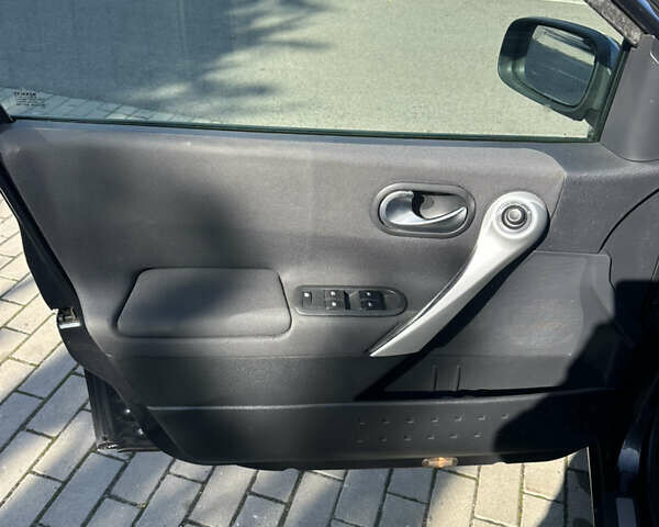 Серый Рено Меган, объемом двигателя 1.6 л и пробегом 235 тыс. км за 5200 $, фото 11 на Automoto.ua