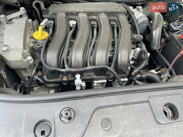 Серый Рено Меган, объемом двигателя 1.6 л и пробегом 196 тыс. км за 5500 $, фото 31 на Automoto.ua