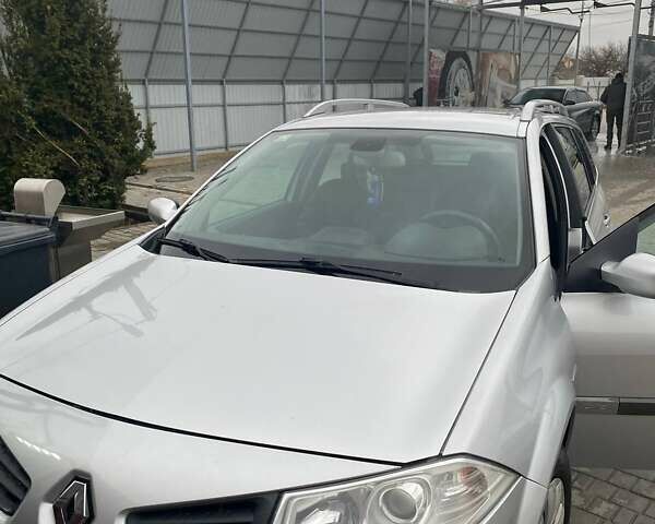 Серый Рено Меган, объемом двигателя 1.6 л и пробегом 222 тыс. км за 4500 $, фото 10 на Automoto.ua