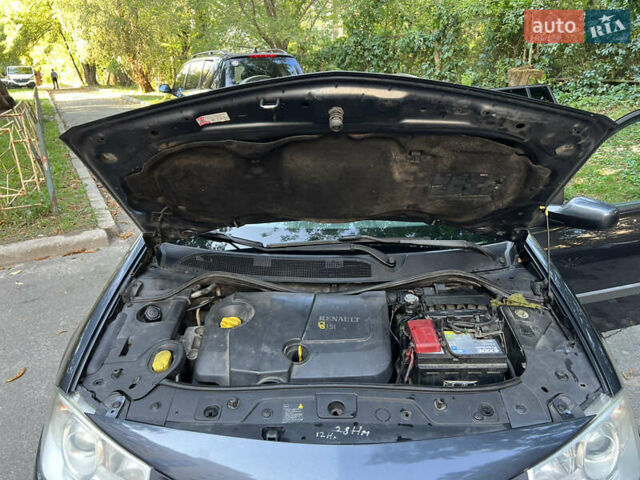 Сірий Рено Меган, об'ємом двигуна 1.5 л та пробігом 390 тис. км за 5500 $, фото 14 на Automoto.ua