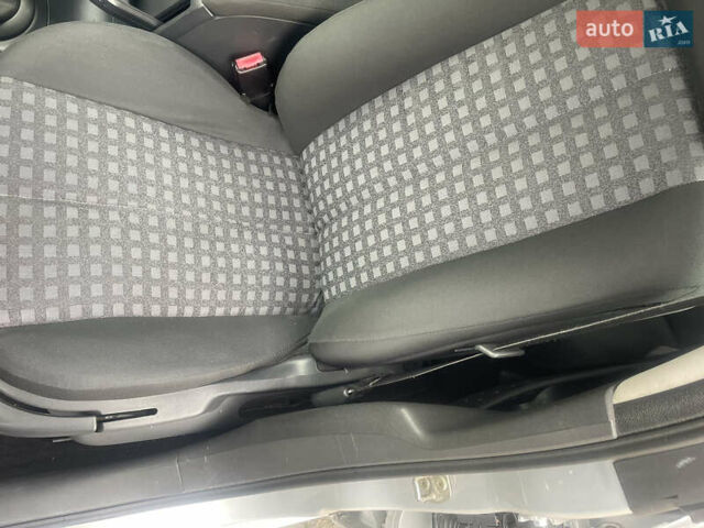 Рено Меган 2006 в Ковель на Automoto.ua Серый Рено Меган, объемом двигателя 1.6 л и пробегом 287 тыс. км за 4650 $, фото 15 на Automoto.ua