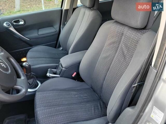 Серый Рено Меган, объемом двигателя 1.6 л и пробегом 182 тыс. км за 5700 $, фото 69 на Automoto.ua