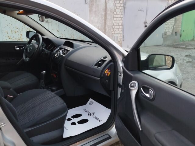 Сірий Рено Меган, об'ємом двигуна 1.6 л та пробігом 191 тис. км за 6100 $, фото 21 на Automoto.ua