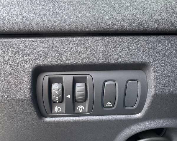 Серый Рено Меган, объемом двигателя 1.87 л и пробегом 243 тыс. км за 5800 $, фото 21 на Automoto.ua