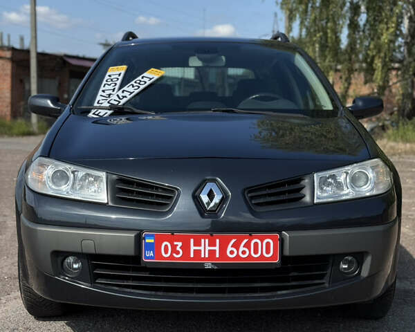 Рено Меган 2006 в Чернигове на Automoto.ua Серый Рено Меган, объемом двигателя 1.6 л и пробегом 208 тыс. км за 5650 $, фото 6 на Automoto.ua