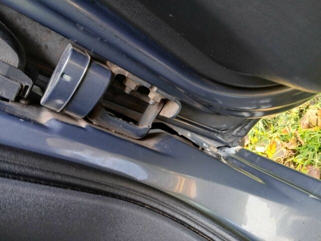 Рено Меган 2006 в Конотопе на Automoto.ua Серый Рено Меган, объемом двигателя 2 л и пробегом 219 тыс. км за 5600 $, фото 14 на Automoto.ua