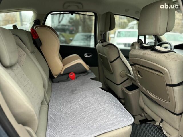 Серый Рено Меган, объемом двигателя 1.5 л и пробегом 265 тыс. км за 5790 $, фото 10 на Automoto.ua