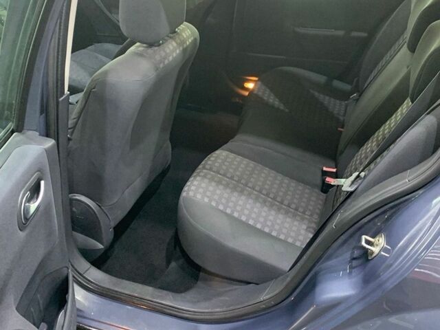 Сірий Рено Меган, об'ємом двигуна 1.6 л та пробігом 169 тис. км за 5700 $, фото 7 на Automoto.ua
