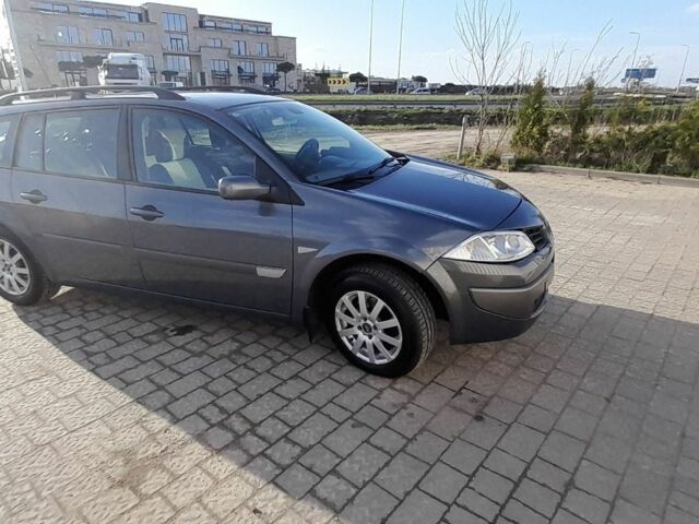 Сірий Рено Меган, об'ємом двигуна 1.6 л та пробігом 242 тис. км за 4700 $, фото 5 на Automoto.ua