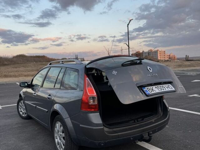 Серый Рено Меган, объемом двигателя 1.9 л и пробегом 242 тыс. км за 4900 $, фото 18 на Automoto.ua