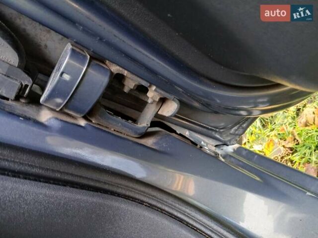 Рено Меган 2006 в Конотопе на Automoto.ua Серый Рено Меган, объемом двигателя 2 л и пробегом 219 тыс. км за 5600 $, фото 14 на Automoto.ua