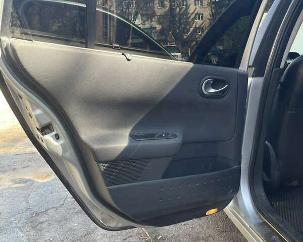 Серый Рено Меган, объемом двигателя 1.9 л и пробегом 300 тыс. км за 4500 $, фото 11 на Automoto.ua