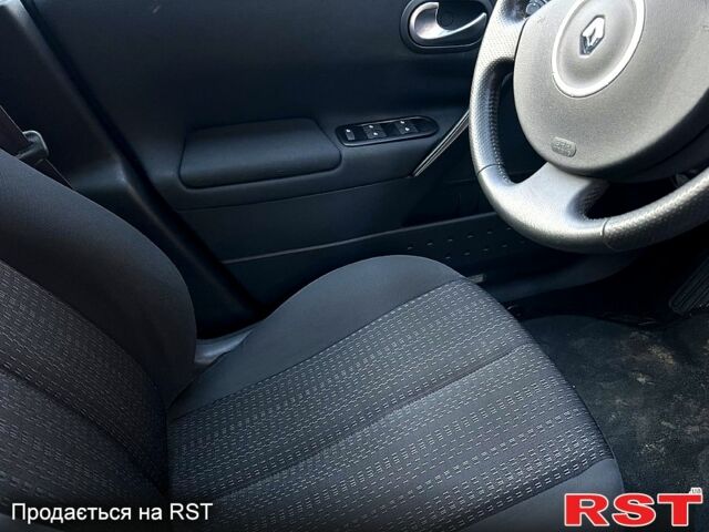 Серый Рено Меган, объемом двигателя 1.6 л и пробегом 19754 тыс. км за 5999 $, фото 5 на Automoto.ua