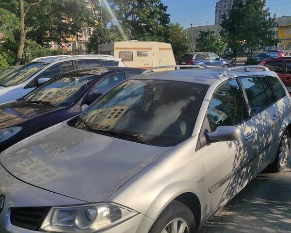 Серый Рено Меган, объемом двигателя 1.6 л и пробегом 170 тыс. км за 5400 $, фото 3 на Automoto.ua