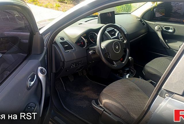 Серый Рено Меган, объемом двигателя 1.6 л и пробегом 271 тыс. км за 6300 $, фото 5 на Automoto.ua