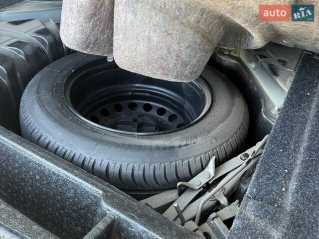 Серый Рено Меган, объемом двигателя 1.87 л и пробегом 243 тыс. км за 5500 $, фото 11 на Automoto.ua