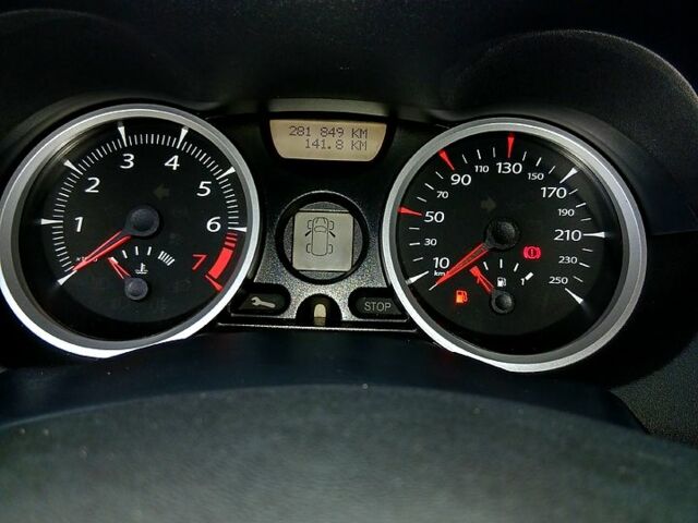 Сірий Рено Меган, об'ємом двигуна 1.6 л та пробігом 280 тис. км за 5000 $, фото 10 на Automoto.ua