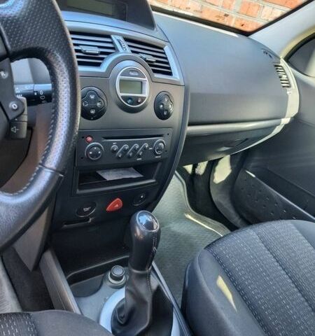Сірий Рено Меган, об'ємом двигуна 1.6 л та пробігом 215 тис. км за 5100 $, фото 8 на Automoto.ua